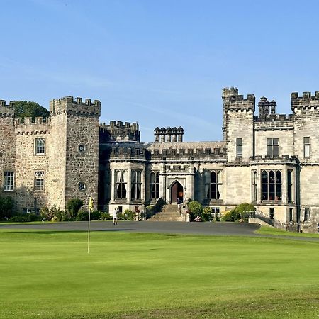 Ashton Hall At Lancaster Golf Club Bed & Breakfast Exterior photo